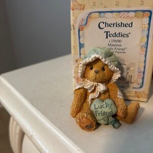 Cherished Teddies Maureen 135690 "Lucky Friend" Bear with Shamrock – Box Incld